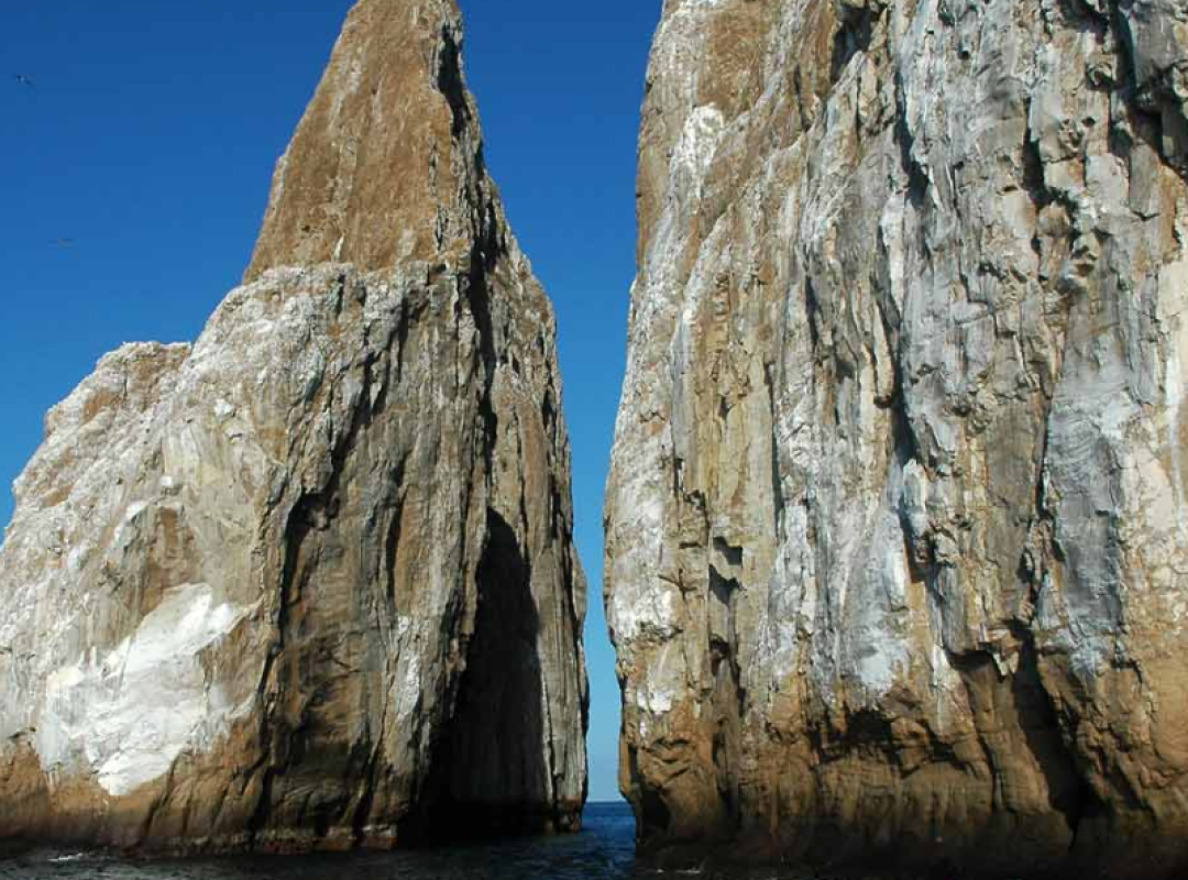 gallery GORDON ROCK - ROCAS GORDON (3)