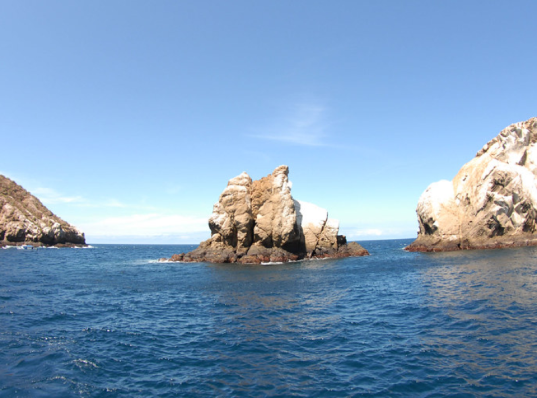 gallery GORDON ROCK - ROCAS GORDON (4)